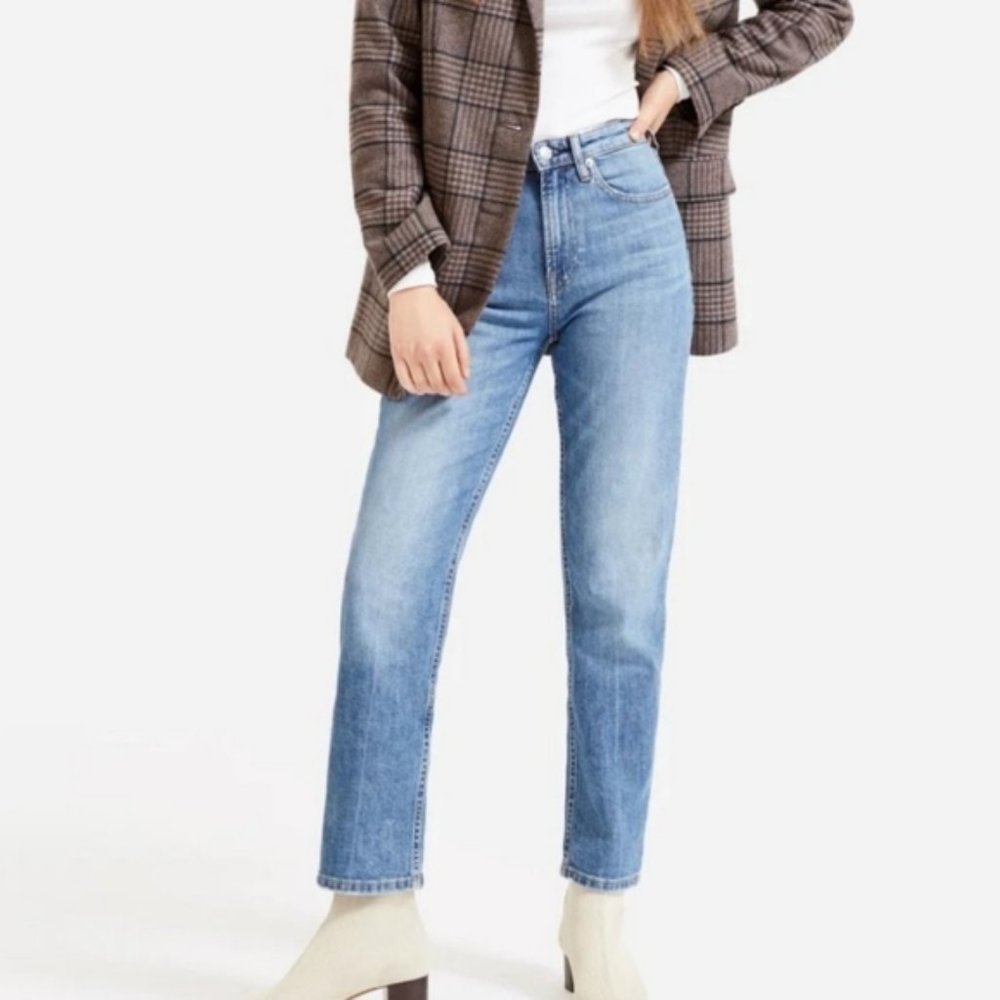 EVERLANE High Rise Straight Jeans 25 Light Blue Wash too short on me!